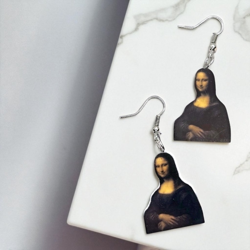 Mona Lisa Dangle Earrings: Wear a Masterpiece! 🎨 Van Gogh Painting, NWT Jewelry